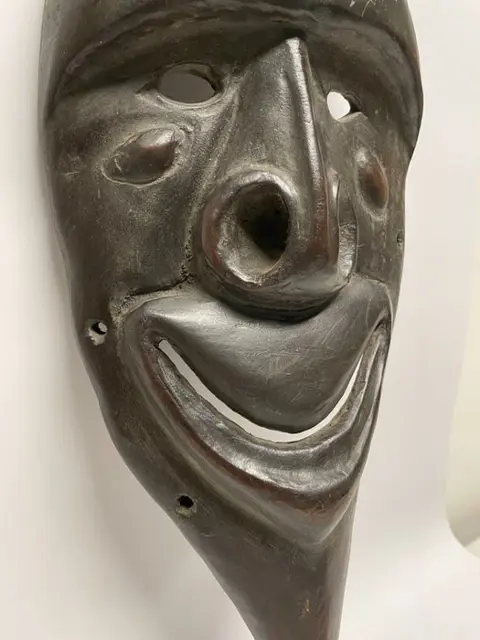 Masker (1) - Hout - Chubwan - Pentecost Island, Vanuatu