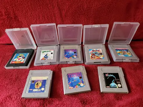 1 Nintendo Gameboy Color - Console met Games (8)