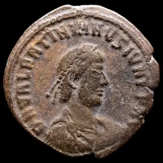 Romeinse Rijk. Valentinian II (375-392 n.Chr.). Kavel bestaande uit twee bronzen Maiorina,Thessalonica - REPARATIO REIPVB - Δ // Siscia - REPARATIO REIPVB // BSISC