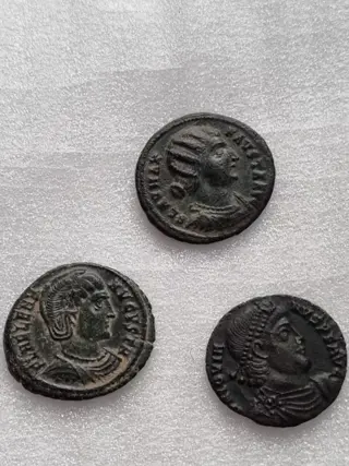 Romeinse Rijk. Lote 3 Folles,Helena, Fausta y Joviano.