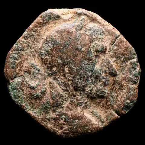 Romeinse Rijk. Philippus I (244-249 AD) and Trebonianus Gallus (AD 251-253). Kavel bestaande uit twee bronzen munten, Sestertius,Rome - P M TR P III COS P P / S C //// Rome - VIRTVS AVGG