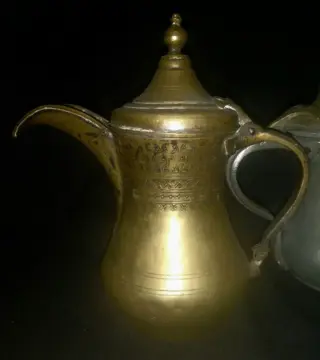 Dallah kannen (2) - koper en vertind ijzer - Midden-Oosten - 19e eeuw