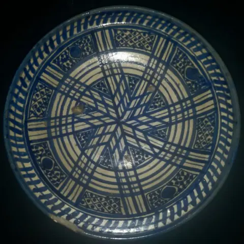 Schotel (2) - Keramiek - Marokko - 1930-1940