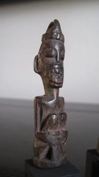 Amuletten (3) - Hout - Dayak - Indonesië