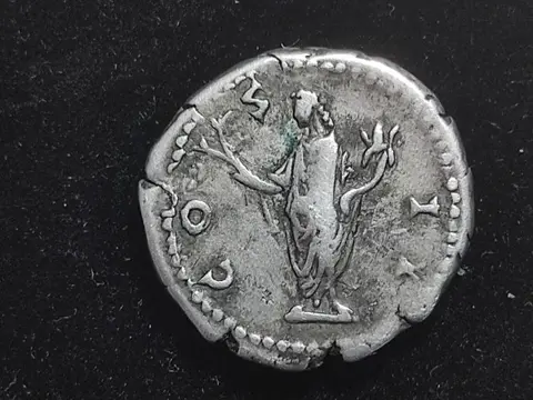 Romeinse Rijk. Marcus Aurelius, as Caesar, 138-161. AR Denarius,Rome, AD 145-147