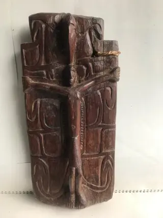 Crucifix (1) - Hout - Asmat - Casuarina Kust, West-Papua