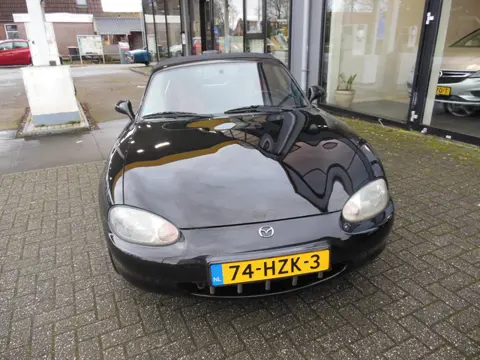 Mazda MX-5 1.8i Staat in De Krim (bj 2000)