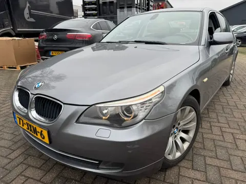 BMW 5 Serie 520i Corp.L. BnsEd I (bj 2009, automaat)