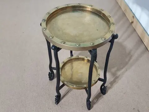 Bijzettafel (1) - Hout, Messing - China - 20e eeuw