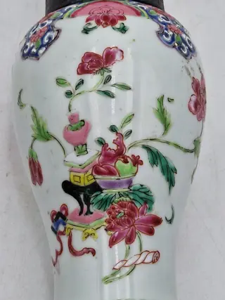 Vaas (1) - Familie rose - Porselein - China - Yongzheng (1723-1735)