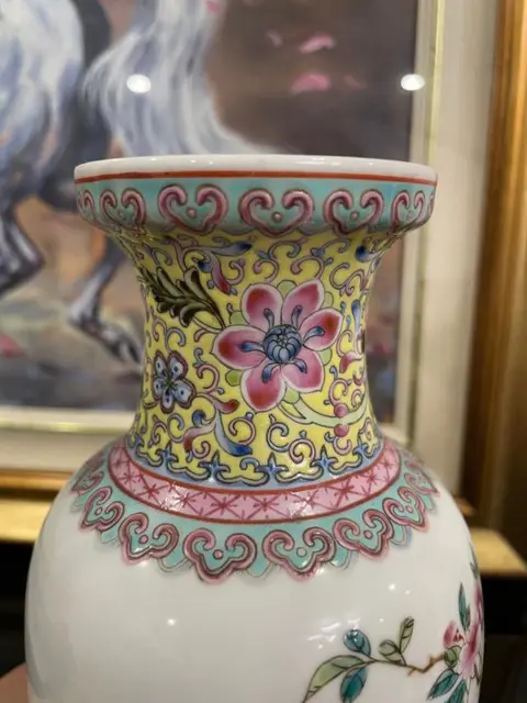 Vaas (2) - Familie rose - Porselein - China - Tweede helft 20e eeuw