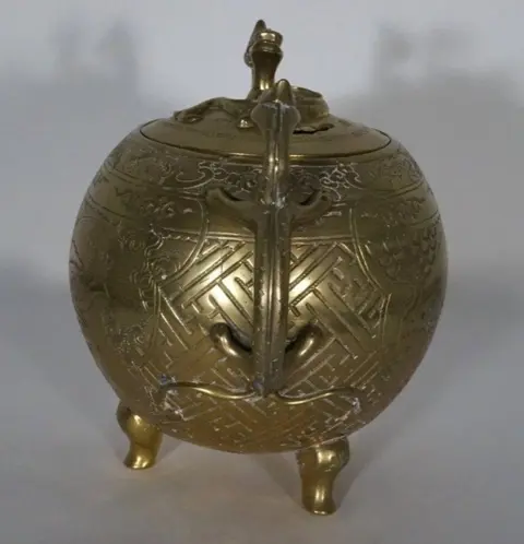 Wierookbrander - Brons - Draak, Krijger - Zuid-China/Vietnam - Eerste helft 20e eeuw