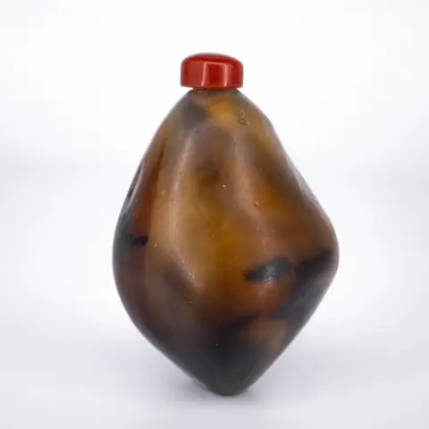 Snuiftabak-fles - Peking glas - Chinese Pebble-Form Agate Peking Glass Snuff Bottle - China - 19e - 20e eeuw