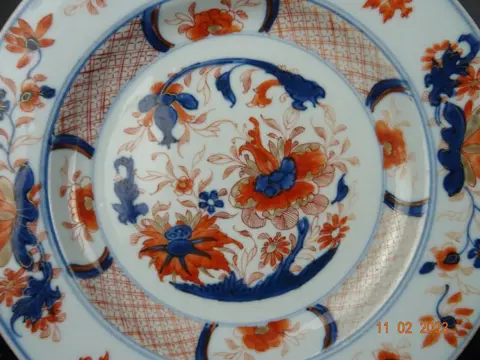 Twee borden - Porselein - China - Kangxi (1662-1722)