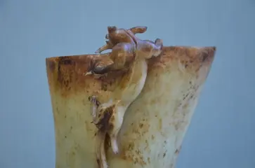 Ritueel vat (1) - Hardsteen - Vase Rhyton - China - Eind 20e eeuw