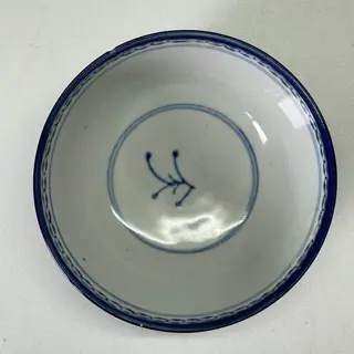 Kommen en Schotels (7) - Blauw en wit - Porselein - China - Qing Dynastie (1644-1911)