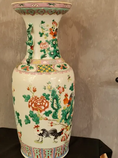 Vaas (1) - Porselein - China - Eind 19e - begin 20e eeuw