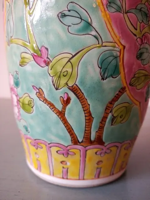 Vaas (1) - Porselein - China - Eerste helft 20e eeuw