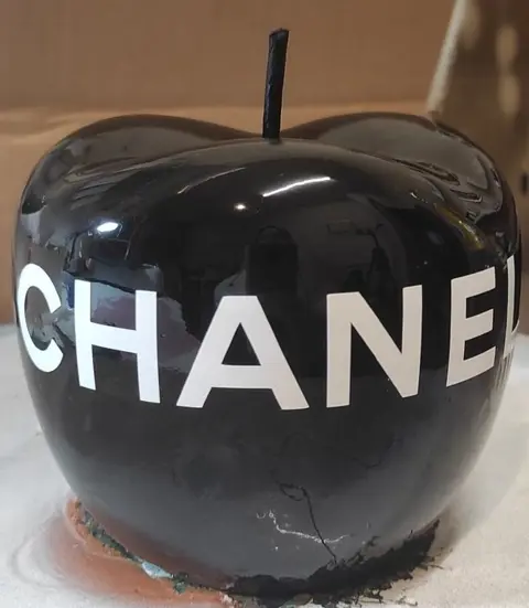 IT'SAGAF, JUST A TOY - Luxury apple Chanel Large