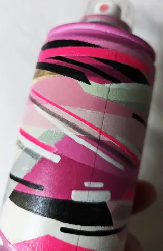 DACO (1980) - SprayCans Pink