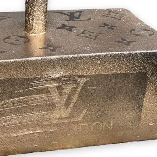 DALUXE ART - Louis Vuitton Chest