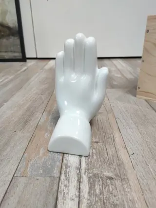 MATTHEW LAPENTA - PRAY HANDS PORCELAIN