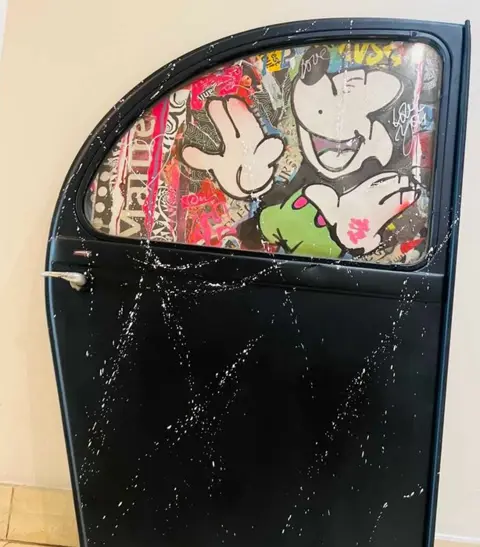 art'mony - Vraie portière de Citroën 2 CV pop art