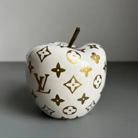 GAF - Luxury Design Apple Louis Vuitton (white/gold)