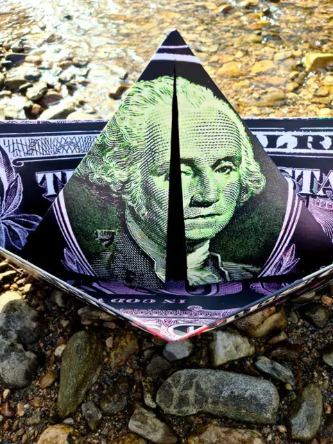 Daavid - Black dollar boat
