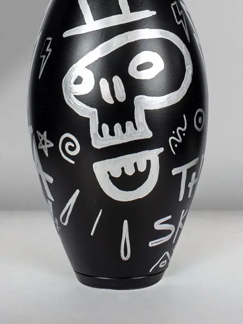 Josh Mahaby - The Skull - Black Edition