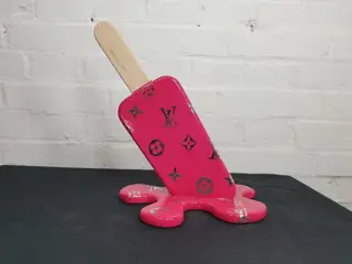 Hans Bonte - Shoot, I dropped my Louis Vuitton ice lolly