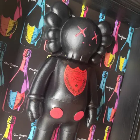 Love Proyect (XXI) - Kaws x Dom Perignon Pop