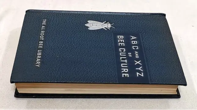 A.I. Root - The ABC and XYZ of Bee Culture. An Encyclopedia Pertaining To Scientific & Practical Culture of Bees - 1962