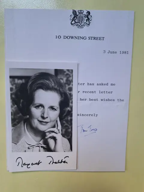 Margaret Thatcher - Autographed photograph former Prime Minister of the United Kingdom - 1983/1983