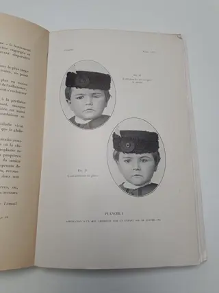 Signed; Robert Coulomb - L’œil artificiel - 1905