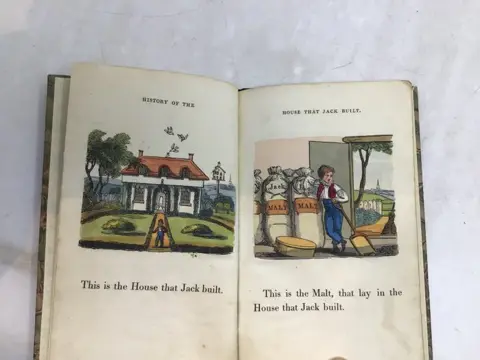Anom. - The History of the House That Jack Built, a diverting story (chapbook with handcoloured ill) - 1821