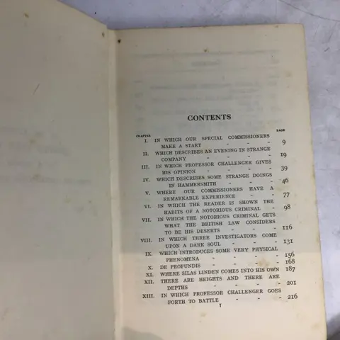 Arthur Conan Doyle - The Land of Mist - 1926
