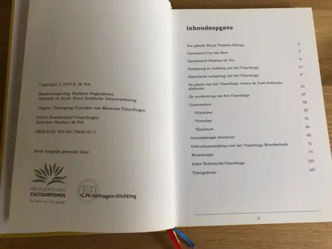 Stephan de Vos - Vlaardings Woordenboek + Cd - 2018