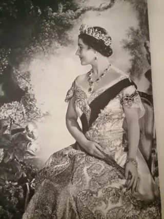 T.S. Eliot, Edmund Dulac, A.A. Milne, John Masefield and others - The Queen's Book of the Red Cross - 1939