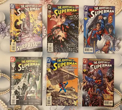 Superman - the adventures of superman x 45 comics almost sequential numbers (544-591) - Geniet - Eerste druk - (1998)