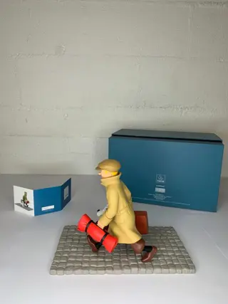 Tintin - Statuette moulinsart 45994 - Tintin “Ils Arrivent” - Le Petit Vingtieme 28/11/1935 - (2022)