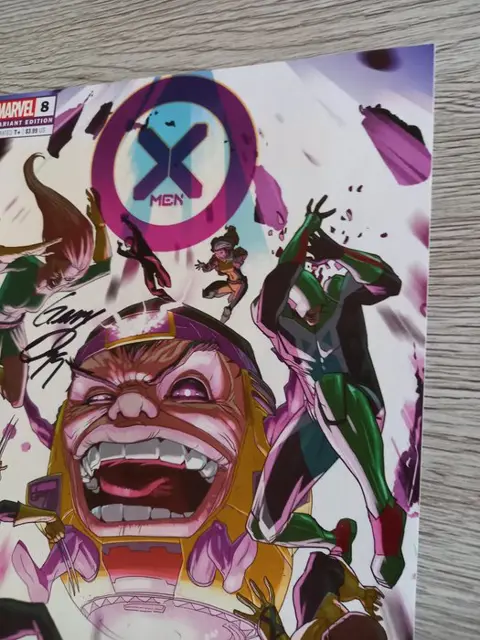 X-Men #8 RATIO 1:25 Pete Woods !MODOK Cover ! - Signed By story creator Gerry Duggan !! With COA !! - Softcover