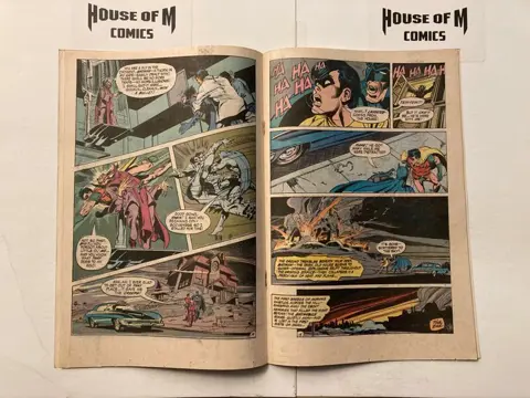 Detective Comics (Featuring Batman) # 408 & 409 Silver Age Gems! - Neal Adams art & covers! Mid to High Grade - Geniet - Eerste druk - (1971)