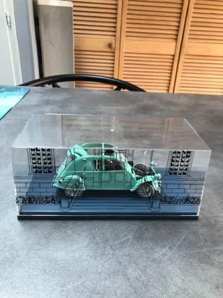 Tintin - Ensemble de 2 voitures 1:24 -Les 2cv des Dupondt