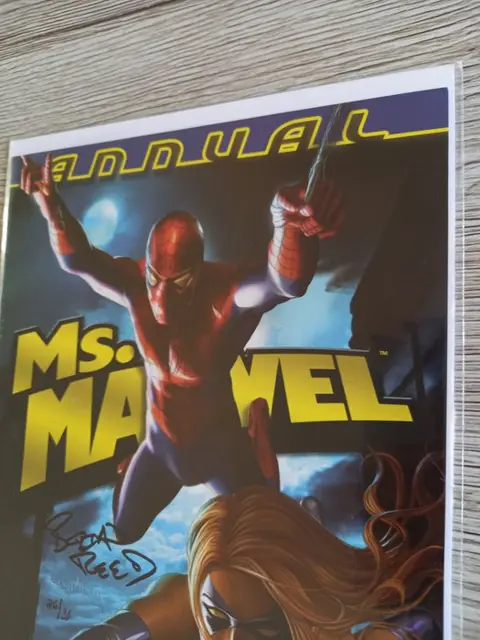 Ms. Marvel Annual #1 Only 35 Copies Signed ! - Signed by story creator Brian Reed !! With DF COA and Seal !! - Eerste druk (2008)