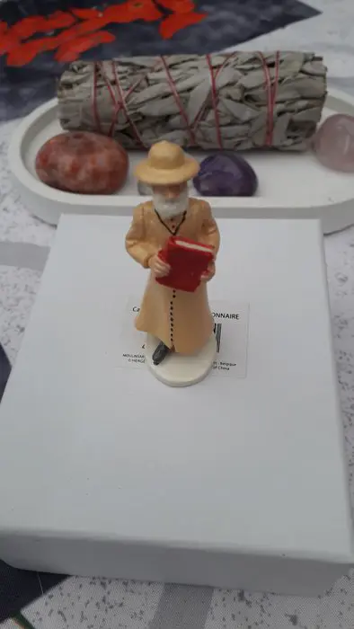 Tintin - Figurine Moulinsart 46510 - Carte de vœux 1972 - Père missionnaire - (2018)