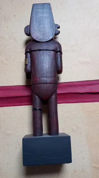 Tintin - Statuette Moulinsart 46961 - Fétiche Arumbaya (46,5cm) - Images mythiques - (2011)