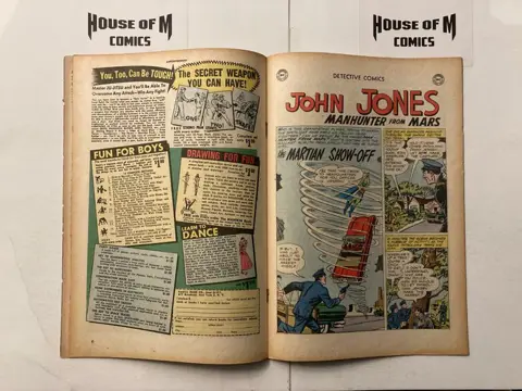 Detective Comics (Featuring Batman) # 295 & 299 Early Silver Age Gems! Over 60 Years Old! - appearance Robin, Martian Manhunter, Aquaman and Aqualad. Mid to Higher Grade - Geniet - Eerste druk - (1961/1962)