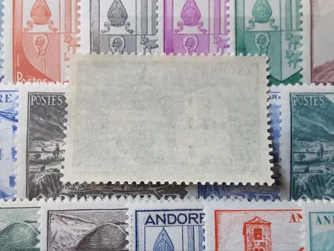 Andorra 1944/1958 - 15 complete years of standard-use stamps, without the non-issued stamps - Yvert 93 à 99, 100 à 118, 119 à 137, 138 à 153