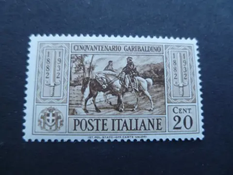 Koninkrijk Italië 1861/1933 - Garibaldi set with airmail – intact gum – three low values lightly hinged - sassone 315/24+A38/38